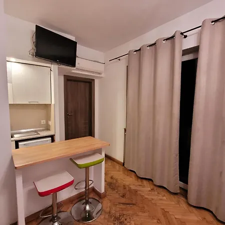 3 Budget Апарт-отель Бухарест